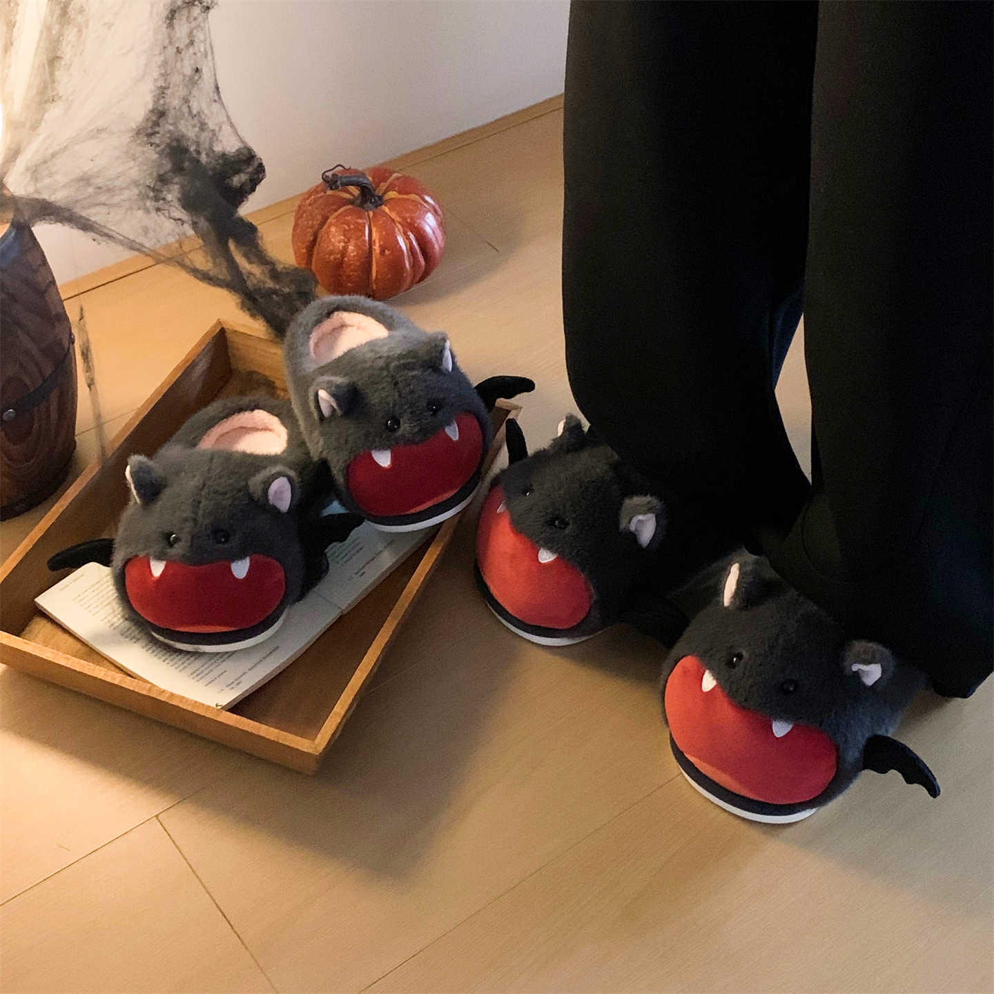 Halloween Bat Plush Slippers W – Sewing Fleece Bewertung und Preis